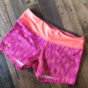 Under Armour heat gear fitted workout shorts S